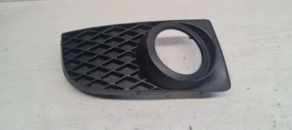 Mazda Premacy Front fog light trim/grill C14650C11