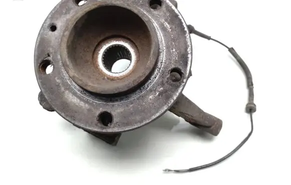 Renault Master II Front wheel hub spindle knuckle