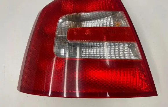 Skoda Octavia Mk2 (1Z) Rear/tail lights 1z5945095a