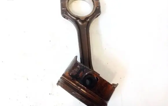 Opel Mokka Piston with connecting rod