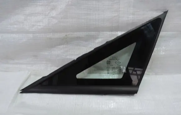 Ford Ecosport Rear side window