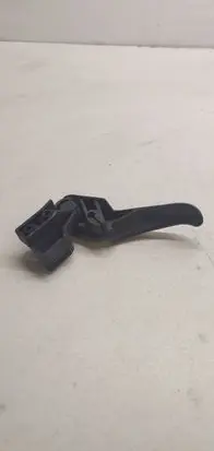 Volkswagen PASSAT B5.5 Engine bonnet (hood) release handle 3b1823533