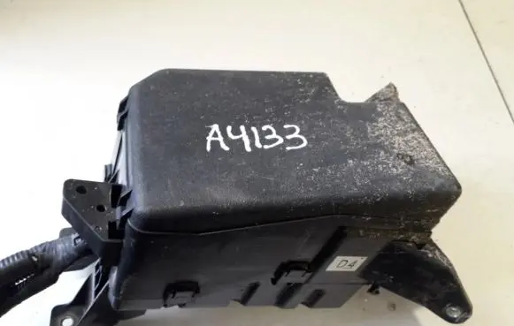 Toyota RAV 4 (XA30) Fuse box set