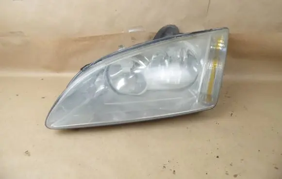 Ford Focus Headlight/headlamp