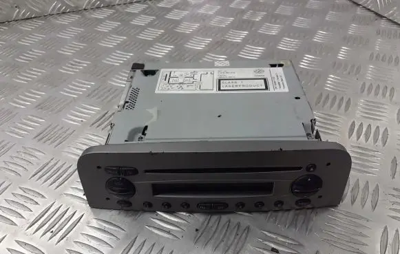 Alfa Romeo 147 Radio/CD/DVD/GPS head unit 7646694316