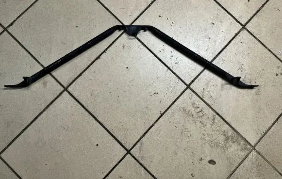 BMW 5 E60 E61 Radiator support slam panel bracket 7033745 10031013 17031207