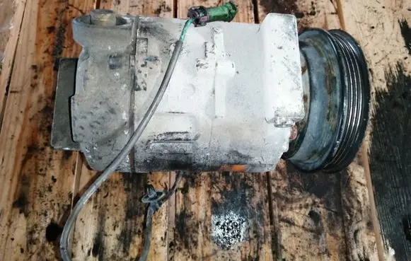Audi A4 S4 B5 8D Air conditioning (A/C) compressor (pump) 8D0260808 4472009639