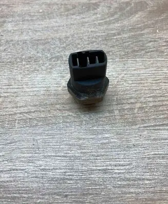 Volkswagen Transporter - Caravelle T4 Air conditioning (A/C) pressure sensor 251959481H