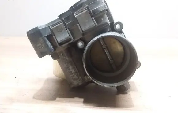 Volkswagen Golf V Engine shut-off valve 03C133062A