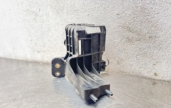 Opel Insignia A ABS pump bracket 13347074 329510614