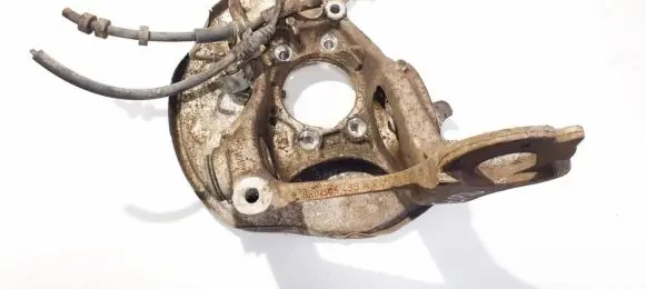 Rear wheel hub