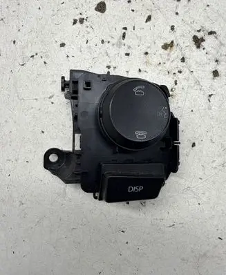 Toyota RAV 4 (XA40) Steering wheel buttons/switches 75E566
