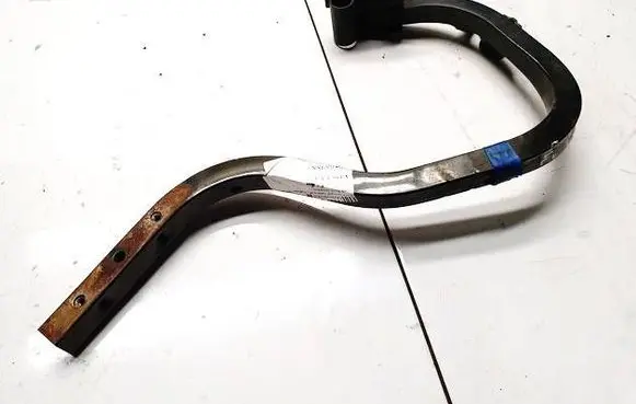 Ford Scorpio Tailgate/trunk/boot hinge
