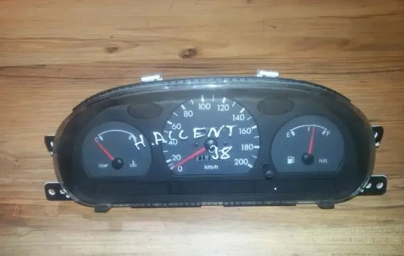 Hyundai Accent Speedometer (instrument cluster) p019708180370