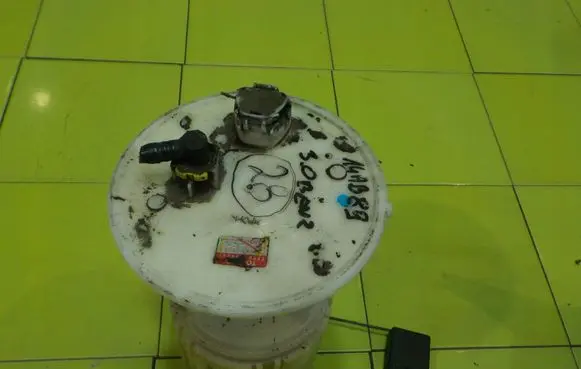 Lexus RX 300 In-tank fuel pump 1019618281 14AB89