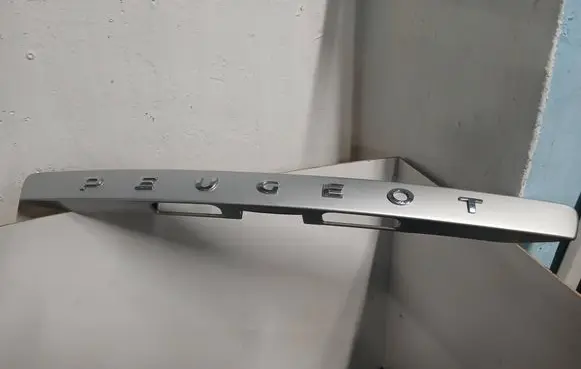 Peugeot 308 Trunk door license plate light bar PGH0081 1800H04