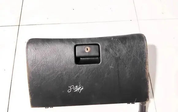 Toyota Corolla E120 E130 Glove box 5555102060 55551-02060