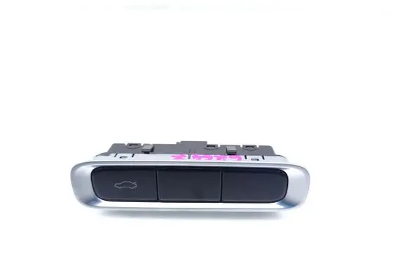 Chery Omoda 5/C5 Tailgate opening switch 808000829AA
