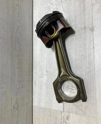 Mini One - Cooper F56 F55 Piston with connecting rod