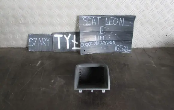 Seat Leon (1P) Glove box central console 1P0863289A