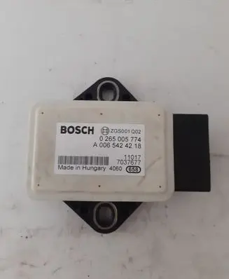 Mercedes-Benz Sprinter W906 ESP acceleration yaw rate sensor A0065424218