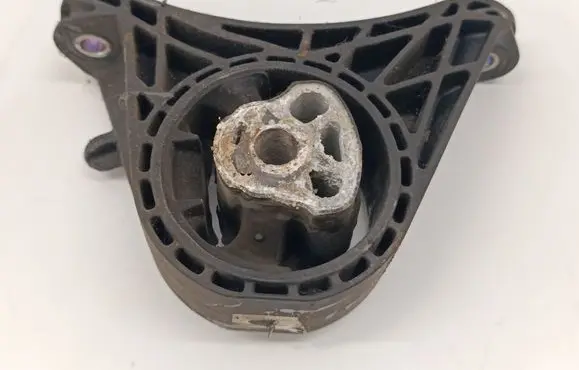 Opel Insignia B Gearbox mount 