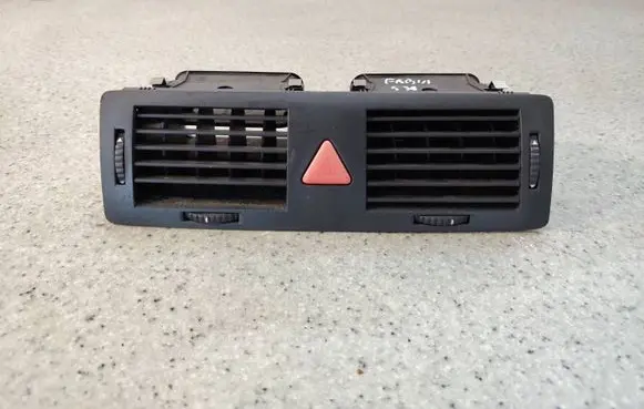 Skoda Fabia Mk1 (6Y) Dash center air vent grill 6Y082095126 6Y0820951
