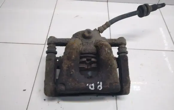 BMW 1 E81 E87 Front brake caliper