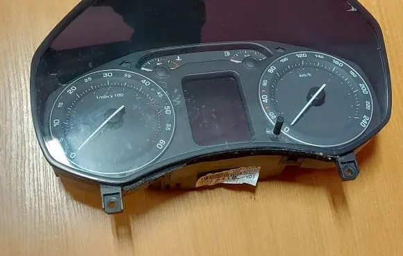Skoda Octavia Mk2 (1Z) Speedometer (instrument cluster) 1Z0920841D