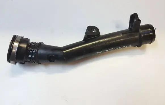 Citroen C3 Aircross Turbo air intake inlet pipe/hose 9831710780