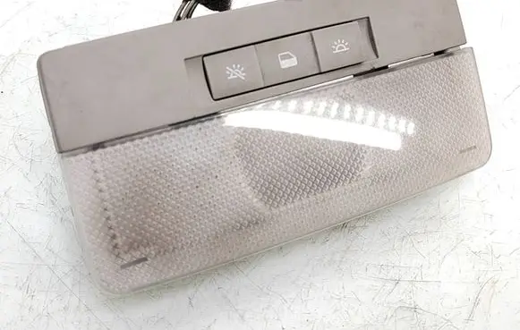Chevrolet Orlando Rear seat light 316627975 167352