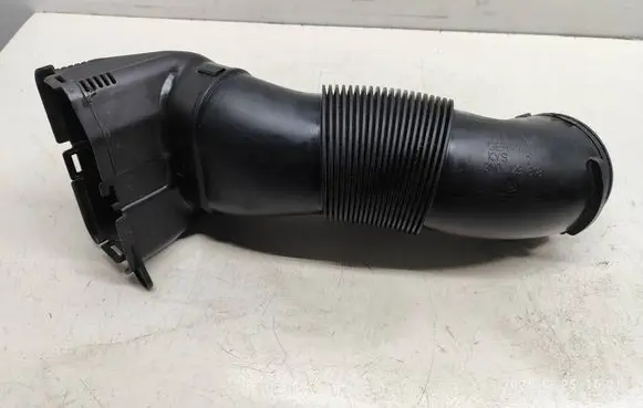 Volkswagen Crafter Air intake duct part 2N0129618