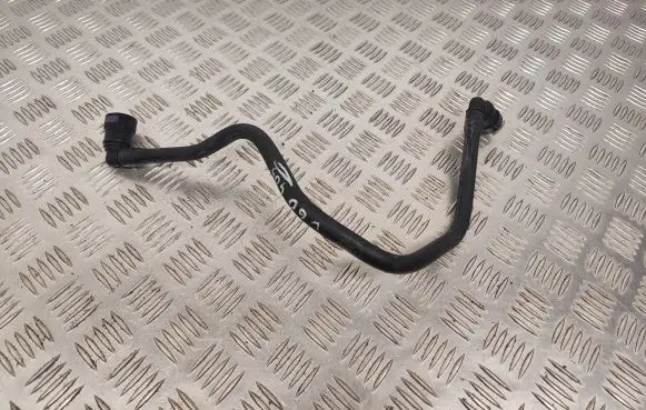 Volvo V60 Engine coolant pipe/hose 31293991