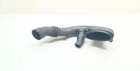 BMW X3 E83 Air intake hose/pipe 7790552