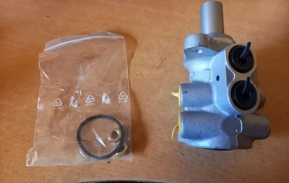 Citroen Jumper Master brake cylinder 4601J0