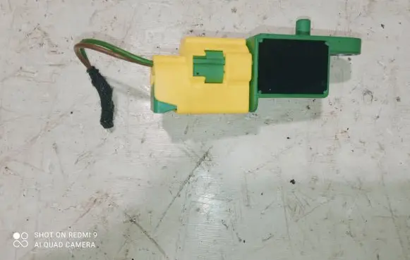 Audi A4 S4 B8 8K Airbag deployment crash/impact sensor 8k0973323s
