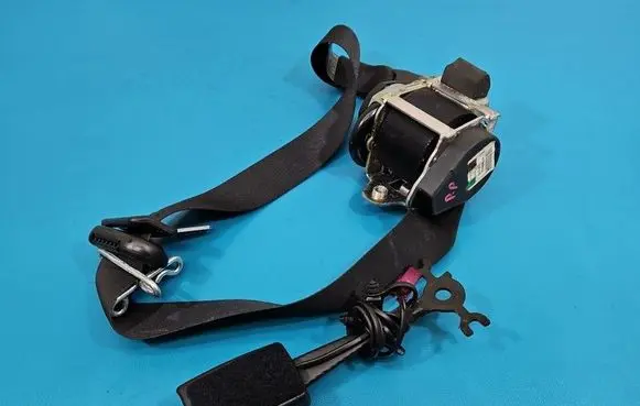 Ford Mondeo MK IV Front seatbelt 6G9N61294AFW IMPRK1583356