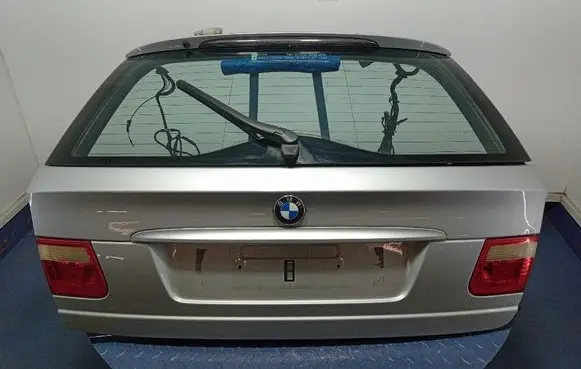 Tailgate/trunk/boot lid