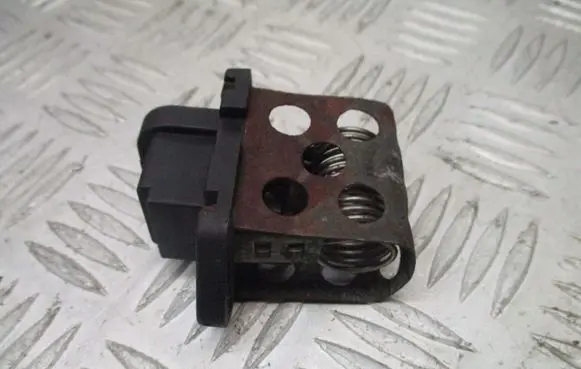 Renault Megane II Coolant fan relay 
