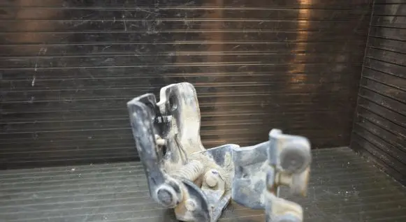KIA Carnival Rear door upper hinge