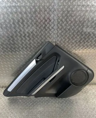 Mercedes-Benz ML W164 Coupe rear side trim panel 