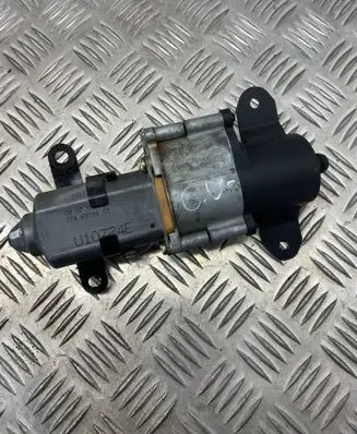 Chrysler Voyager Sliding door motor U10724E 7746804601