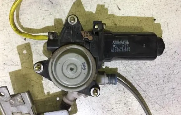 Suzuki Baleno EG Rear door window regulator motor 8353060g00 062100-626112v1q