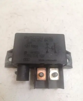 Mercedes-Benz E W211 Charging relay A0025426419