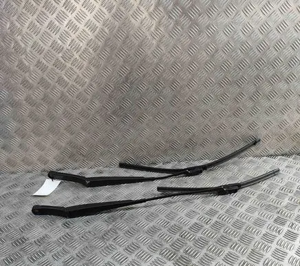 Volkswagen PASSAT B7 Windshield/front glass wiper blade 3AB955409 3AB955410