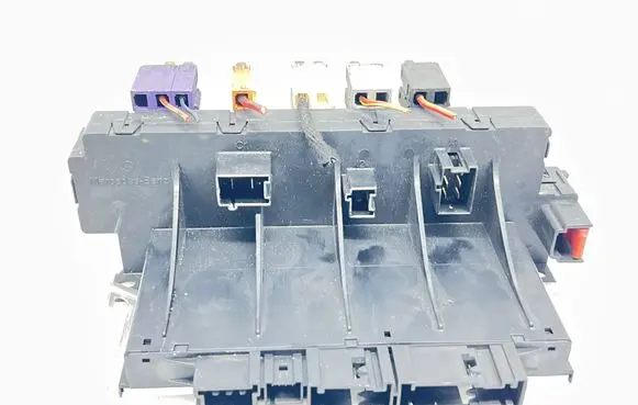 Mercedes-Benz S W220 Fuse module A0325458232