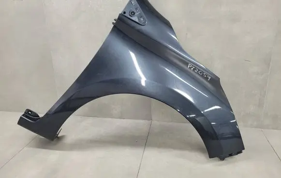Renault Clio IV Fender 631009436R