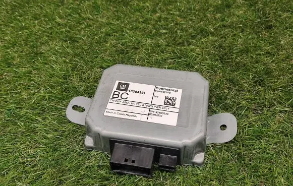 Opel Astra J GPS navigation control unit/module 13384291