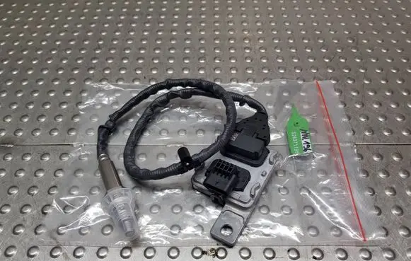 Audi Q5 SQ5 8R Lambda probe sensor S26371196 8R0907807R 8R0907807L