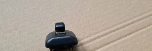 Sun visor clip/hook/bracket